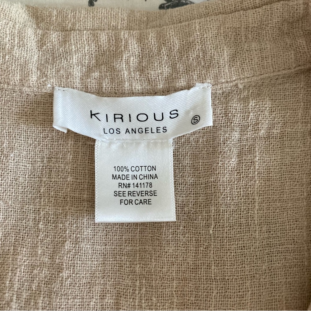 KIRIOUS Los Angeles / Neutral Beige Cotton puff sleeve button down top - Picture 10 of 11